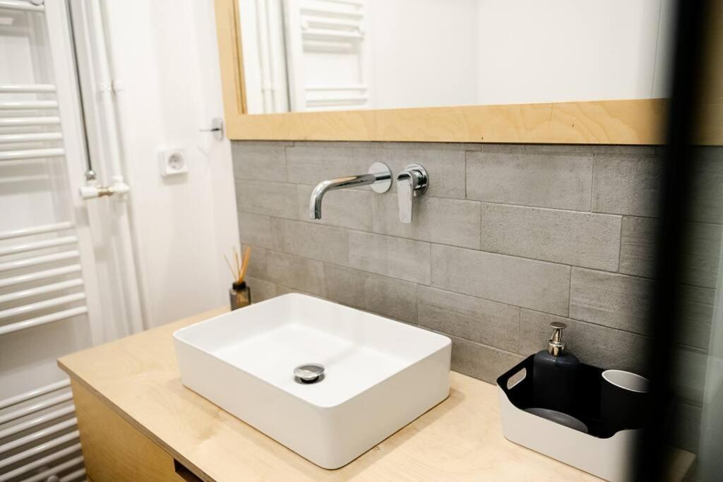 Cosy Apartment 700M From Acropolis Athens Exterior photo